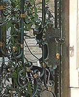 Аксесоари за врати