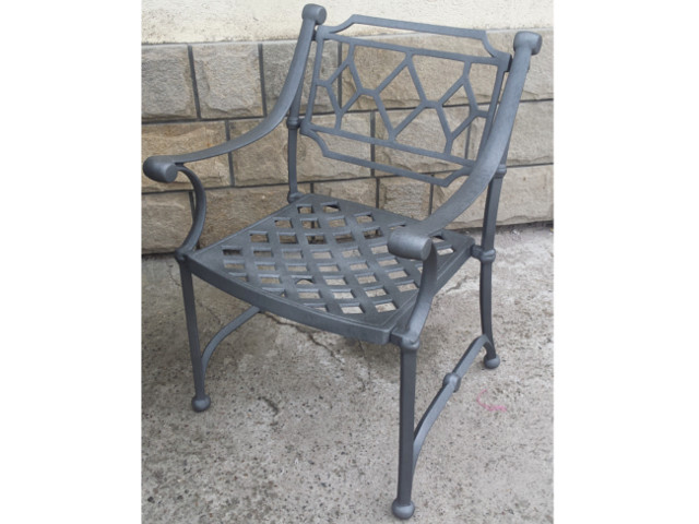 Стол за градинска маса